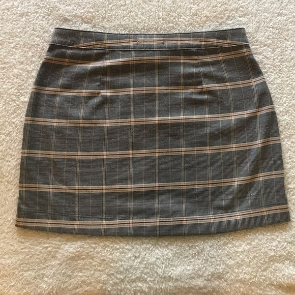 Pacsun Skirts | Tan Plaid Skirt | Size: Large | Mini Skirt - Picture 2 of 4